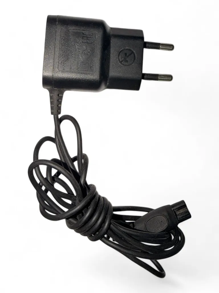 Philips Trimmer Charger 15V | Compatible with MG3710 MG3721 MG3747 MG3750 MG3760 MG7707 MG7715 | 2 Pin Adapter